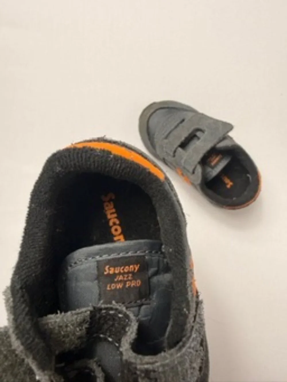 Saucony Jazz Toddler Sneakers Size 4.5 Gray Orange Hook Loop